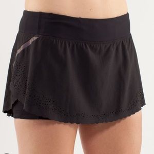 Lululemon "run a marathon" skirt